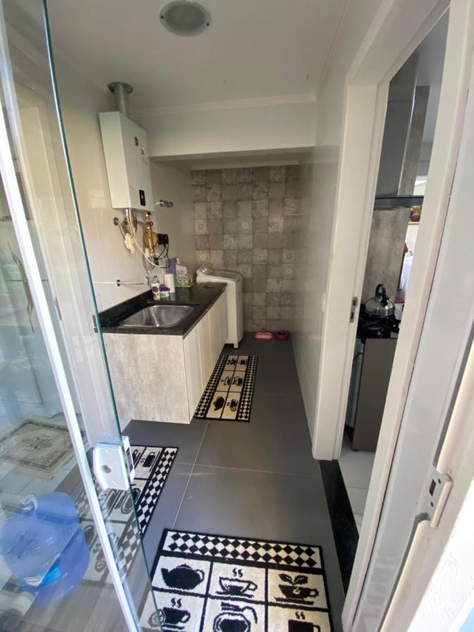 Casa Com 4 Quartos E 3 No Ferradura. *